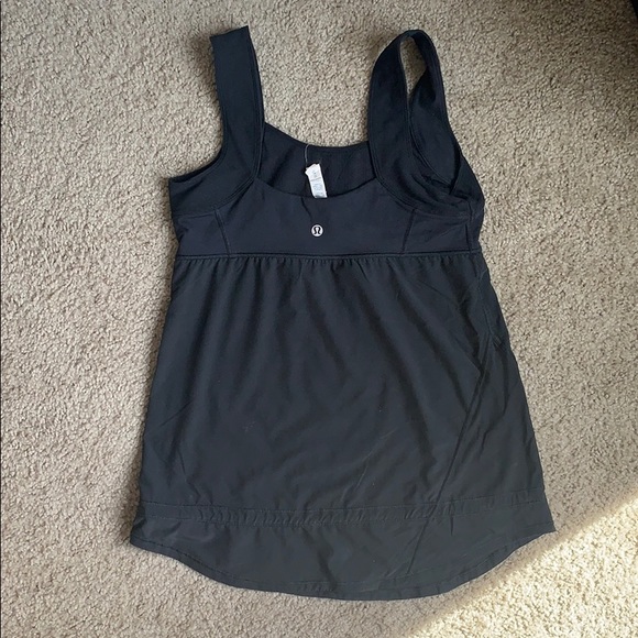 Lululemon Black Scoop Neck Tank Top - Picture 2 of 3